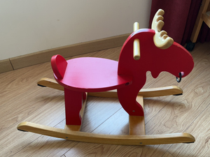 宜家小木摇马,孩子大了,不玩了,还挺新的.仅限自提,位置在西