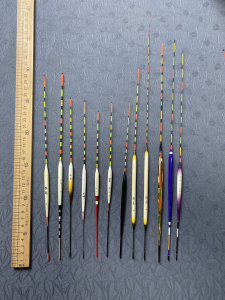 日本黑拉浮漂凯作一志底釣空心尾鲫鱼浮漂羽毛材质二手浮漂