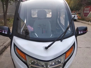 小迷小客电动三轮车