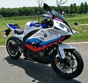 精品大功率电动跑车 宝马双r电摩 电动趴赛 144v电动车