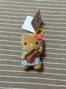 低价出!卡通可爱夏威夷海滩抱吉他kt猫钥匙扣包包挂件毛绒玩具