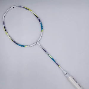 李宁羽毛球拍白色