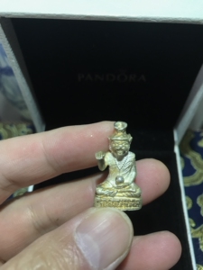 龙婆卡隆2550布周十面小银锭,泰国旅行纪念品,懂的来吧.