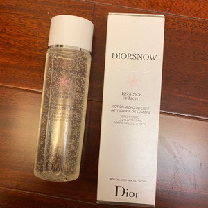 迪奥雪精灵精华液