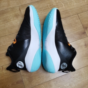 匹克帕克骑兵3明星款全新篮球鞋亏本! 新款骑兵3!