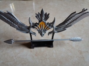 【出游戏武器金属】王者荣耀宫本武藏金刀,和这个凤凰弓箭,cf