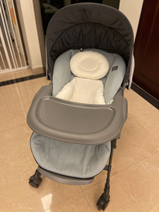 combi bedi long全罩遮光寶寶多功能搖椅餐椅 0