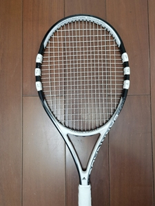 阿迪达斯网球拍 正品不是闲鱼卖的那种仿拍 可收藏  300g
