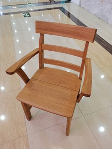 大连富华家具实木扶手椅子一把.木蜡油.水曲柳.实体店1350