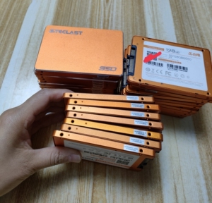 拆机台电120g/128g固态硬盘全部清一色,刚刚拆机下来成