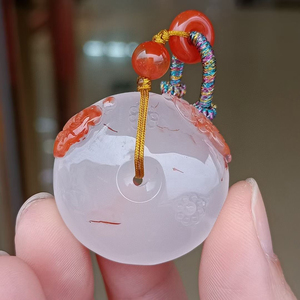 冰飘南红如意吊坠