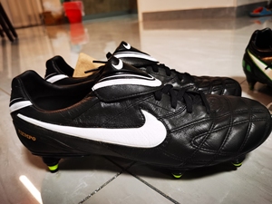 只有39码 耐克 传奇 sg足球鞋 小罗经典战靴六钉 全袋鼠