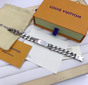 lv古巴链手链 lv古巴手链银色花纹雕刻手链男款手链