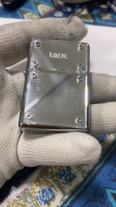 zippo全新云雀37lark09亚克力 有轻微储存痕迹 品