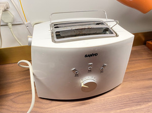 sanyo三洋 烤面包机多士炉面包机,使用了一段时间,但现在