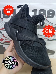 非常新正品43码詹姆斯士兵12黑武士黑魂纯黑篮球鞋潮鞋运动鞋