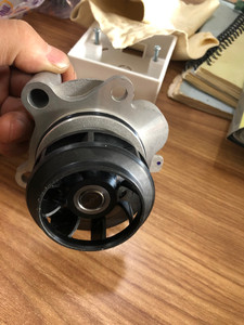 大众老宝来水泵