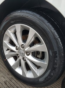 轮胎,北京现代朗动原配耐克森轮胎,车下地3年半,4个,其中两