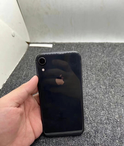 苹果x62r.国行128 黑色.无拆无修.游戏流畅