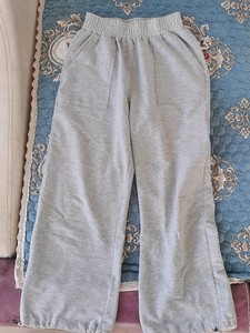 灰色运动裤女裤子秋冬季，浅灰色