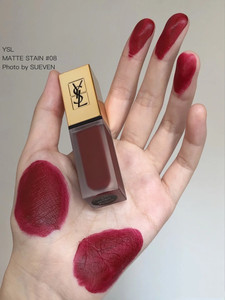 ysl圣罗兰哑光唇釉08号色,佛系出 涂了两三次很正的姨妈红