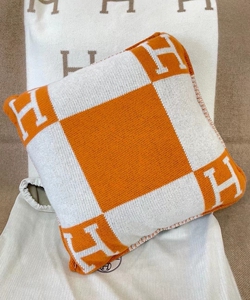 hermes 爱马仕 靠枕 抱枕 睡枕