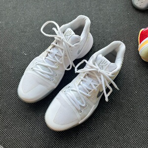 欧文3白银 43码 耐克二手篮球鞋