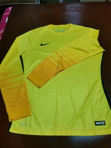 全新Nike/耐克足球训练/比赛服长袖，球员版黄色XXL码、