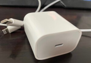 全新苹果原装充电器一套带线,20瓦超级快充,原装正品.普通快