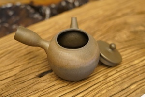 日本常滑烧   甚秋  马未都九宫壶匠人之一   窑变火烧色