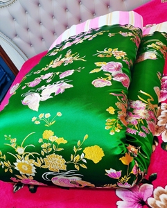 全新包邮,七彩软缎被面纯手工制作棉花棉被,棉被是2.00*2