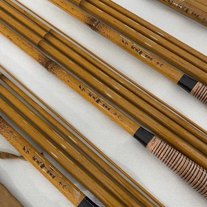 达瓦玄天鲤限量版鱼竿碳素全涂装鱼竿28调超轻超硬台钓竿鲫鲤鱼