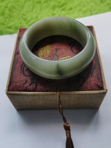 佘太翠水草手镯