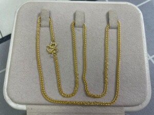 周大生 肖邦项链 黄金项链 全新,足金,标签盒子全,无保单