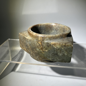 旧藏……素面高古玉和田玉三角玉琮