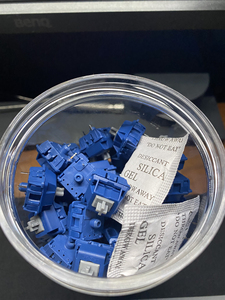 自用利奥波德键盘拆下来的 sp-star流星灰轴 98颗 全