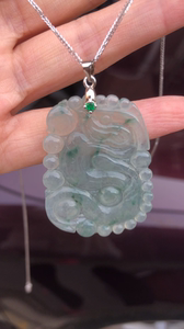 实价 泡泡龙天然翡翠吊坠 翡翠泡泡龙挂件 冰飘花透字无压力