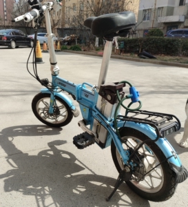 蓝岛电动折叠车