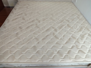 优美科床垫全友