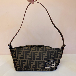 fendi芬迪vintage中古老花麻将包/腋下包 整体成色