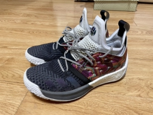 哈登2代耐磨低帮实战篮球鞋,中国行配色,42码,原盒保真,实