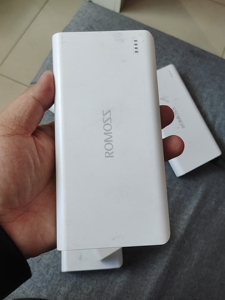罗马仕二手充电宝20000毫安正品实标,成色如图,韵达包邮偏