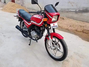 二手摩托车铃木王刀仔125   九成新  车况完美  现货秒