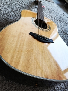 单板吉他高档亮漆单板吉他！41寸木斯卡云杉玫瑰木实木单板吉他