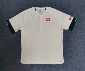 费德勒优衣库网球服