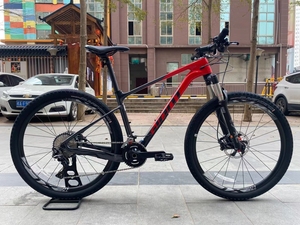 捷安特xtc adv3碳纤维山地车