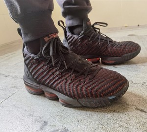 正品原盒lebron16詹姆斯16黑红篮球鞋