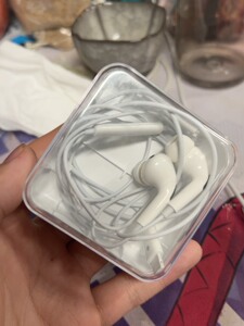 名创优品苹果借口耳机ligthing口 几乎全新 买来打电_阿里巴巴找货