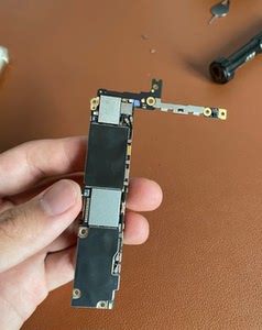 苹果6sp主板,64g的.有屏幕锁.收的,单主板出.我买了新