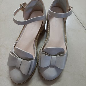 西遇westlink灰蓝色蝴蝶结一字带凉鞋单鞋粗跟高跟鞋夏季